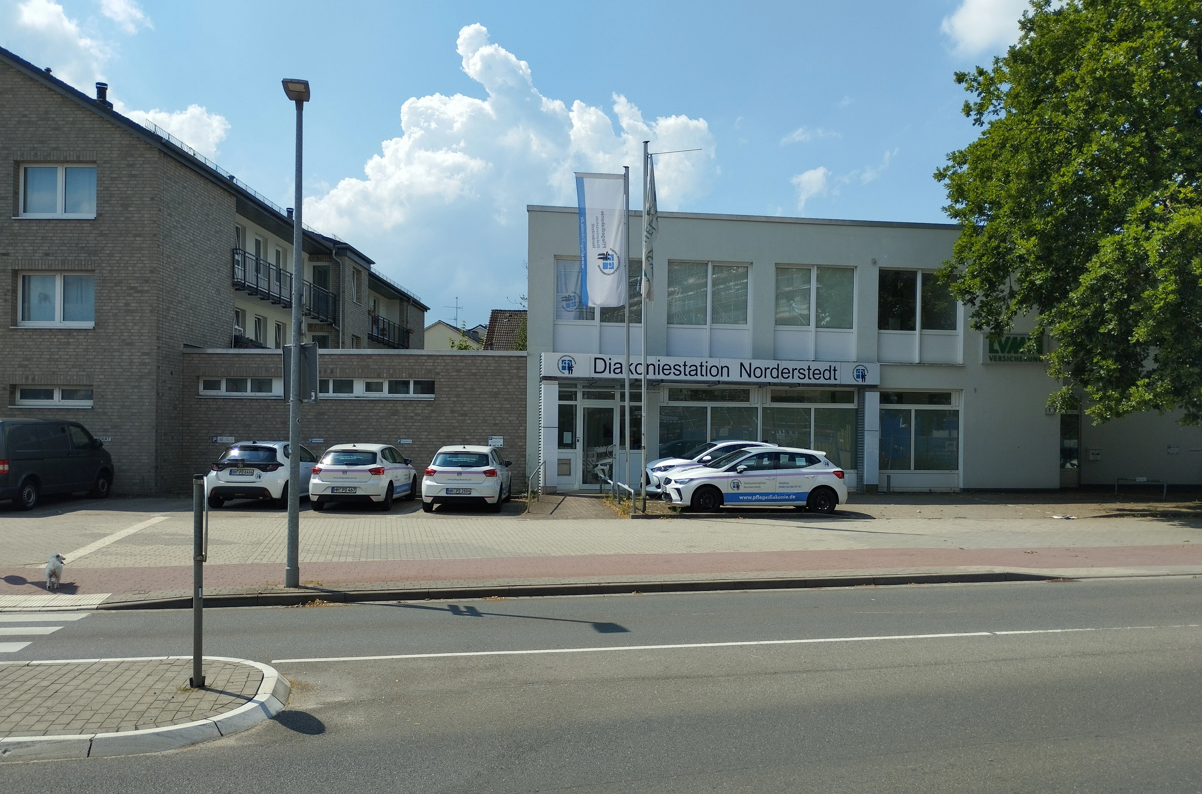 Sorry. Das Foto ist verschwunden. Ich bin trotzdem für Sie da.